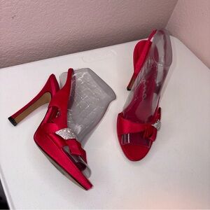 Nina Vibrant satin Fuchsia sling back platform Heels with Rhinestone Bow